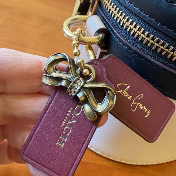 Coach x Selena Gomez Trail Bag - Picture 3 of 16